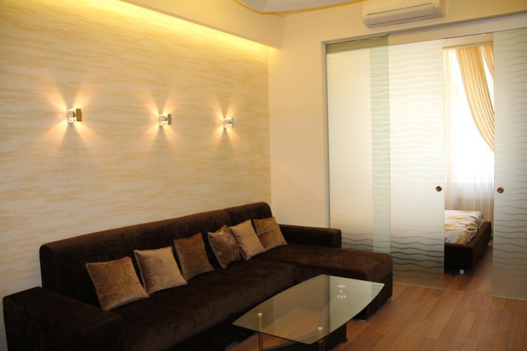 Apartment In Center Of Odessa Room photo