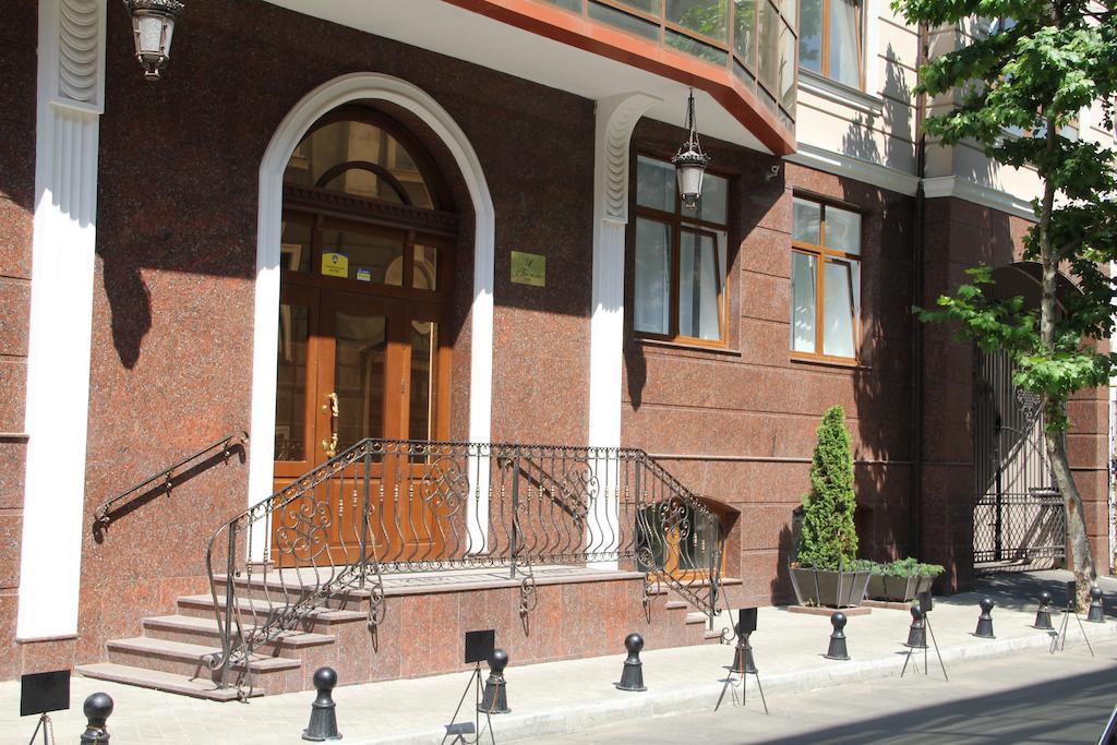 Apartment In Center Of Odessa Exterior photo